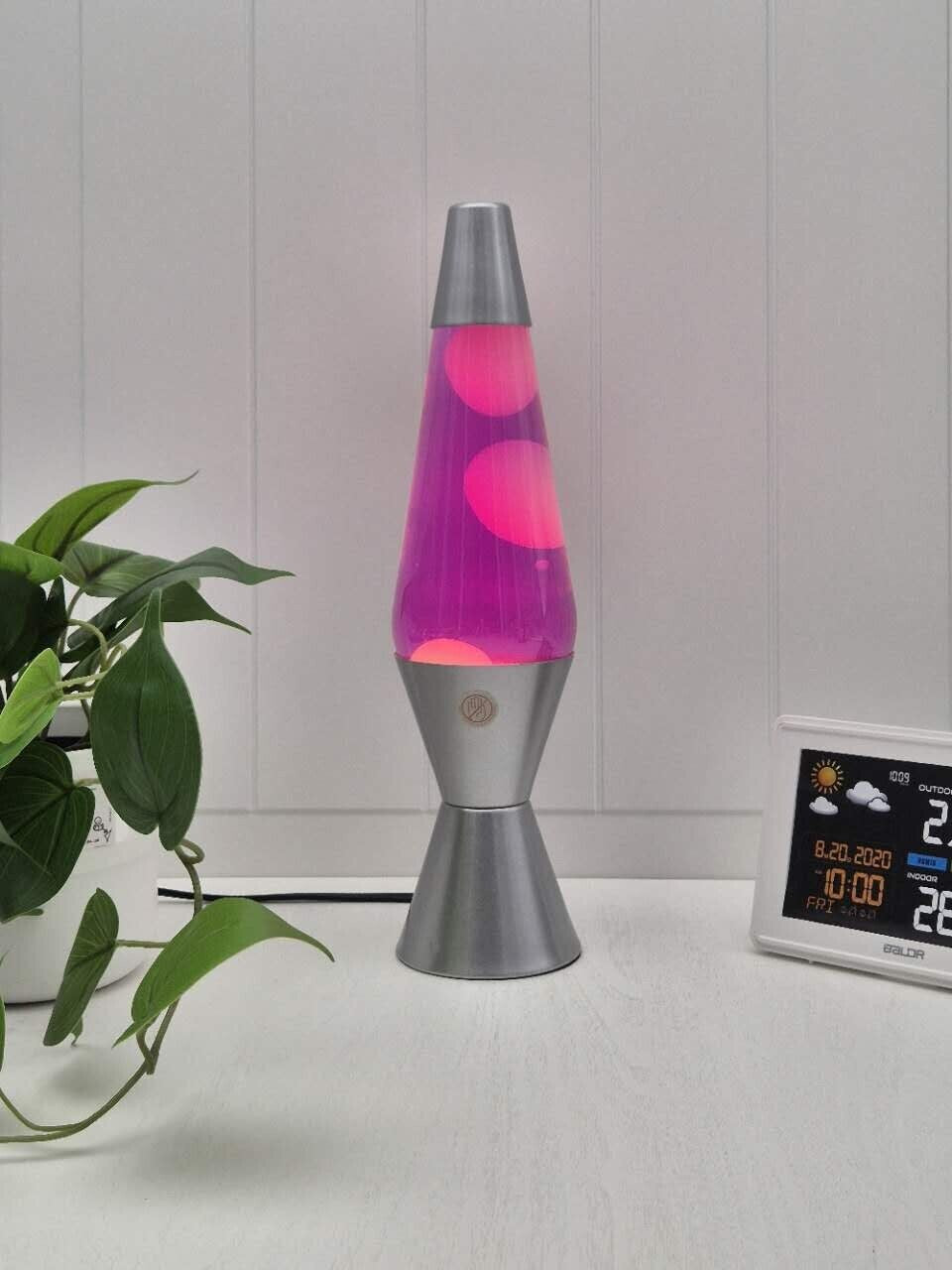 New LAVA LAMP METAL BASE 37CM LIGHT/NIGHT LIGHT/ GIFT