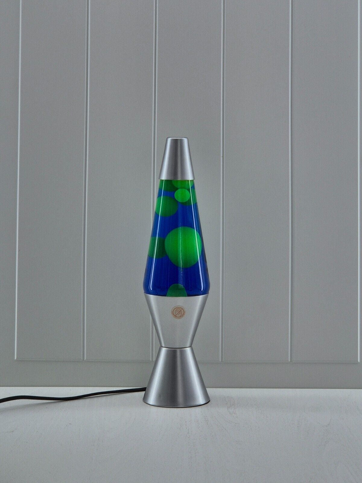 New LAVA LAMP METAL BASE 37CM LIGHT/NIGHT LIGHT/ GIFT