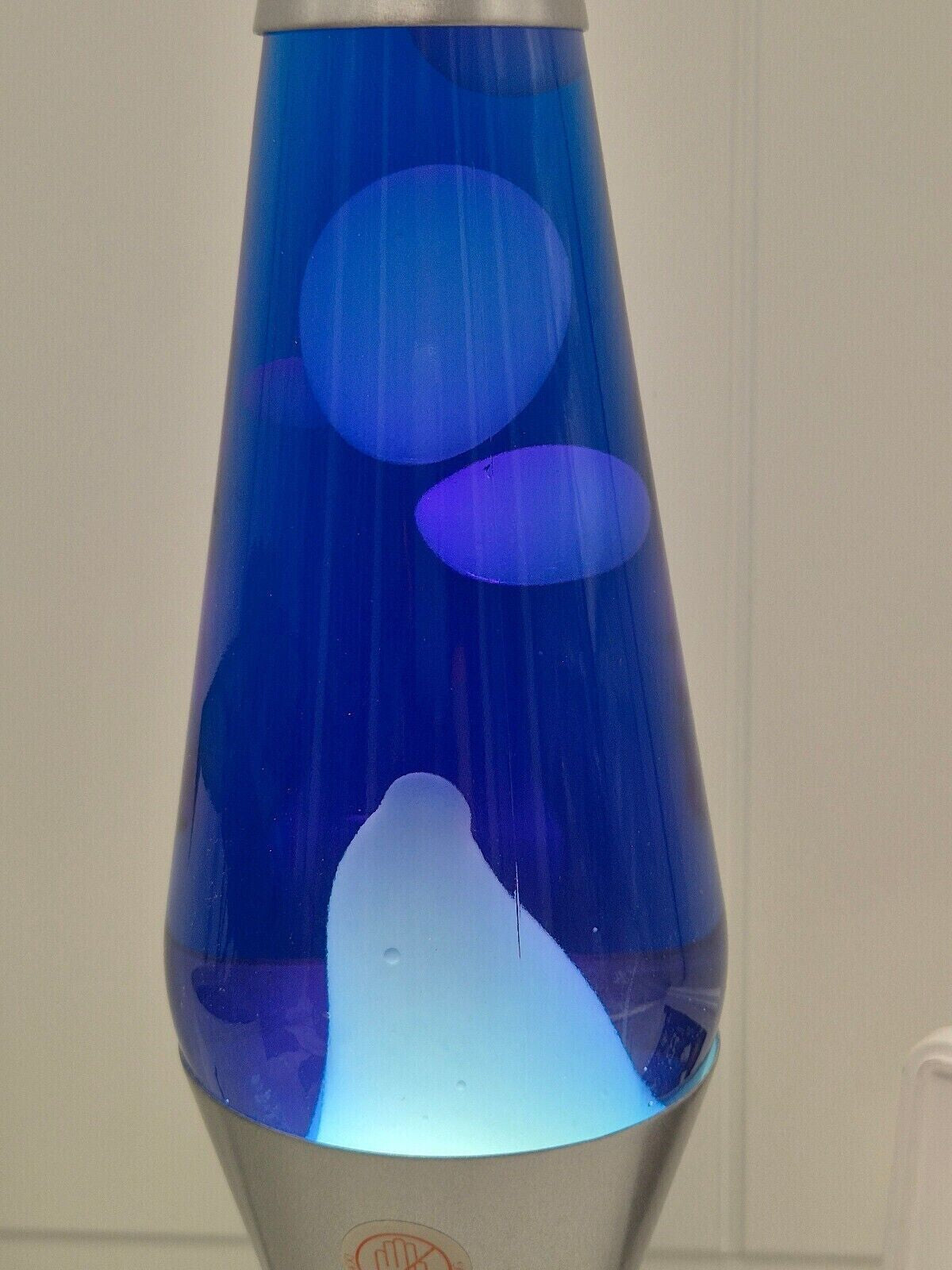 New LAVA LAMP METAL BASE 37CM LIGHT/NIGHT LIGHT/ GIFT